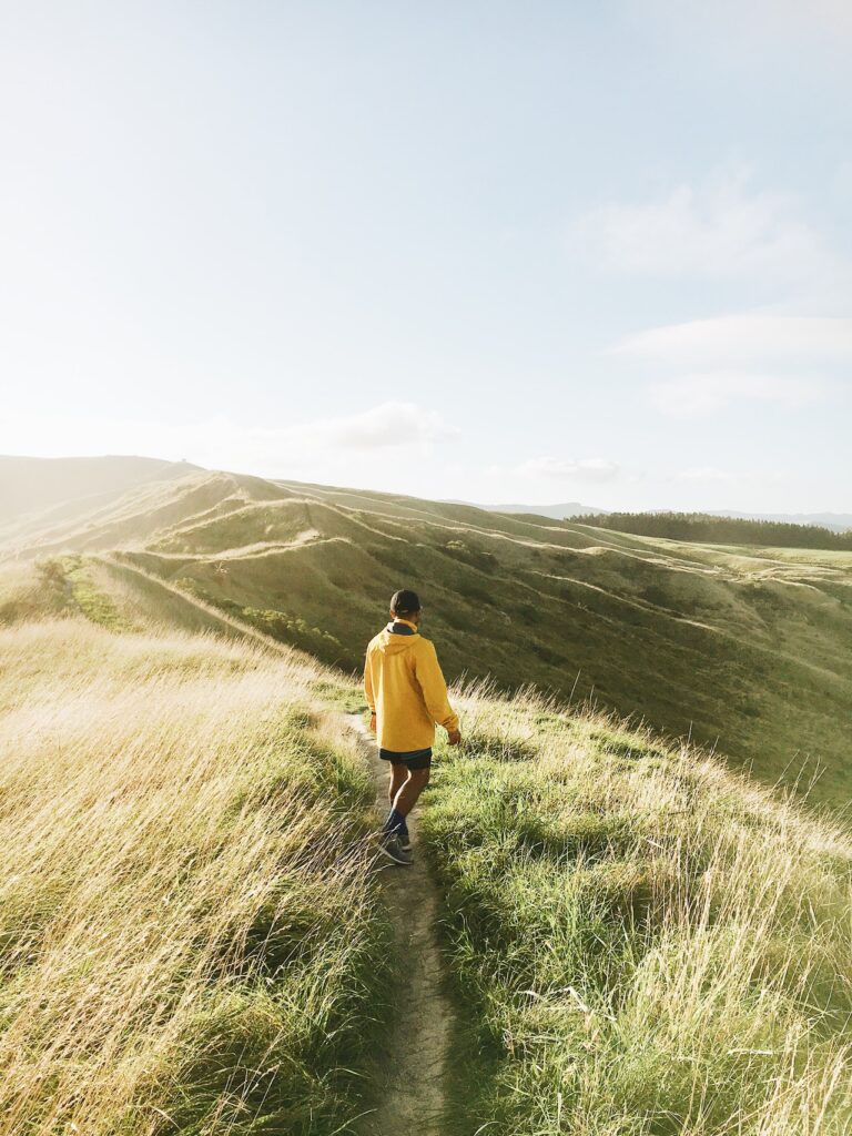 man standing on mountain 2829336